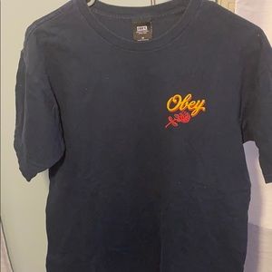 Men’s Obey t shirt